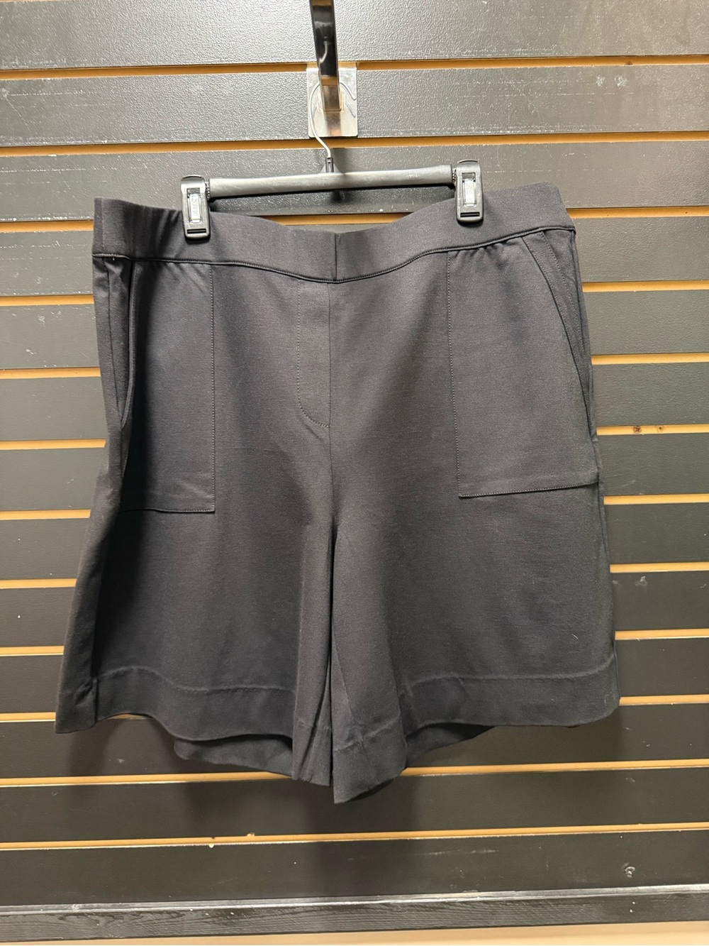 Lane Bryant Ponte Mid Rise Black Shorts Plus Size 20 NWT
